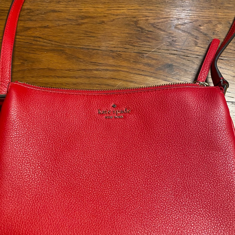 Kate Spade Leila Triple Gusset Crossbody - Picture 2 of 8